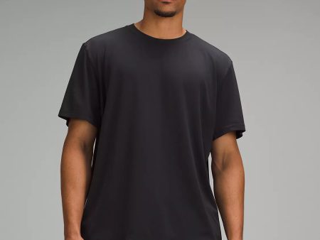 Men s License to Train Relaxed Fit Short Sleeve Shirt | Black Online Sale