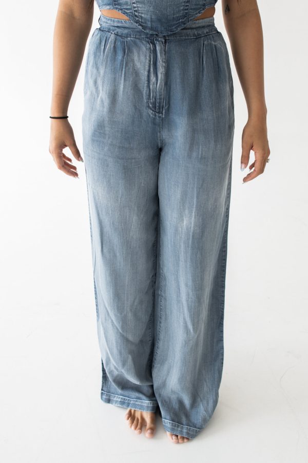 Tiffany High Waisted Pleated Wide Leg Pant | Chambray Hot on Sale