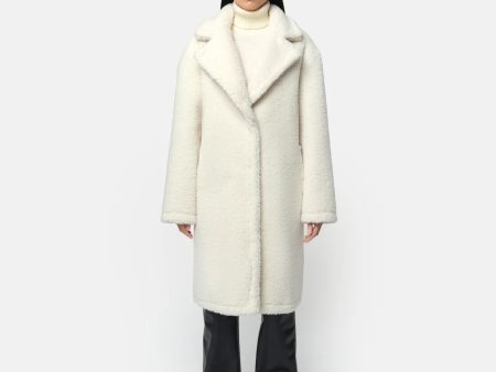 Anei Reversible Teddy Coat in Cream Fashion