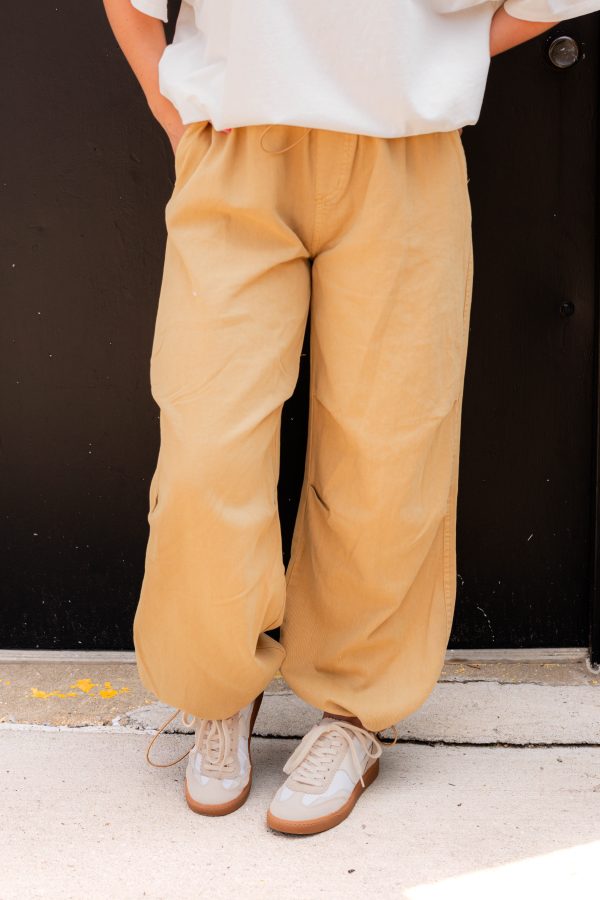 Emelia Mid Rise Parachute Pant | Sand Supply