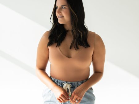 Morgan V-Neck Bodysuit | Clay Supply